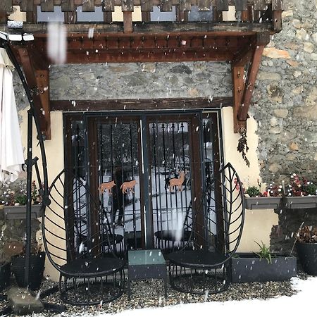 Bed and Breakfast Au Sommet Des Narcisses Albiez-Montrond Exterior foto