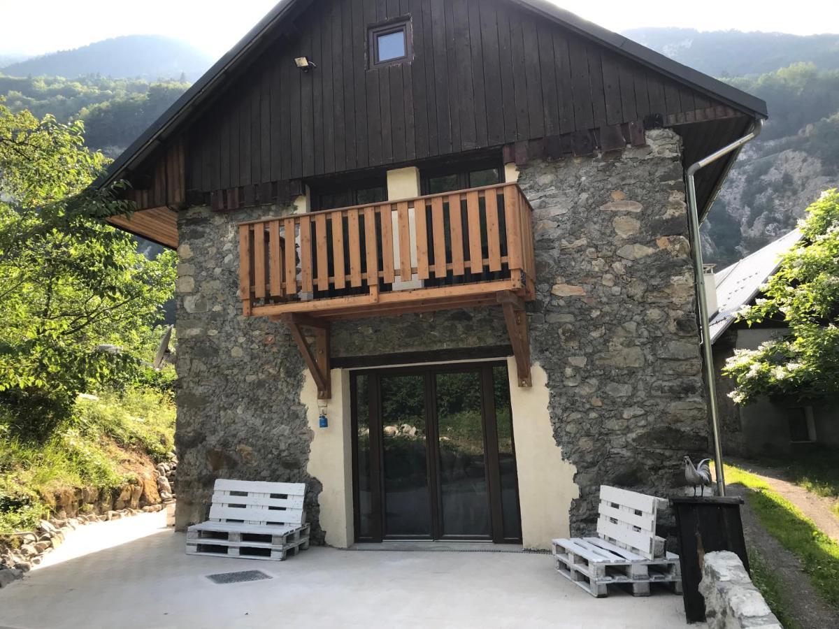 Bed and Breakfast Au Sommet Des Narcisses Albiez-Montrond Exterior foto